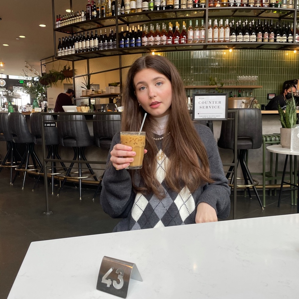 Meet your Posher, Emily